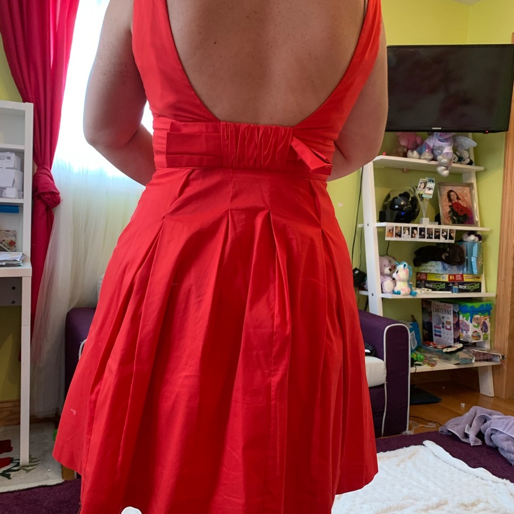 Red dress - Picture 6 of 7